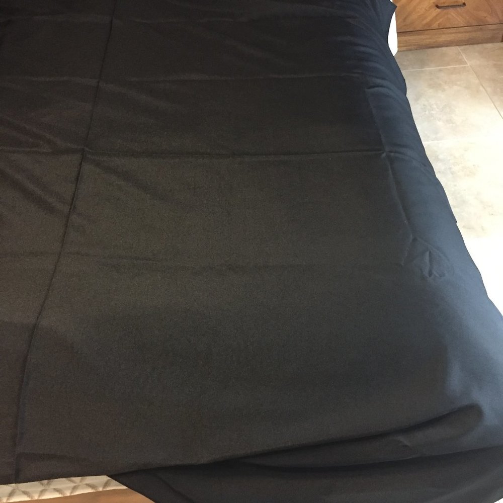 LARGE BLACK TABLE CLOTH-8FTX6FT